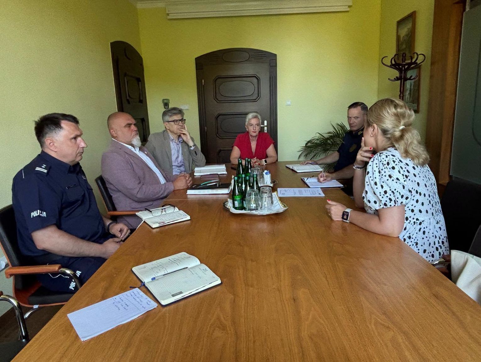 Miasto szykuje się na falę upałów. Kurtyny wodne, dodatkowa woda i patrole