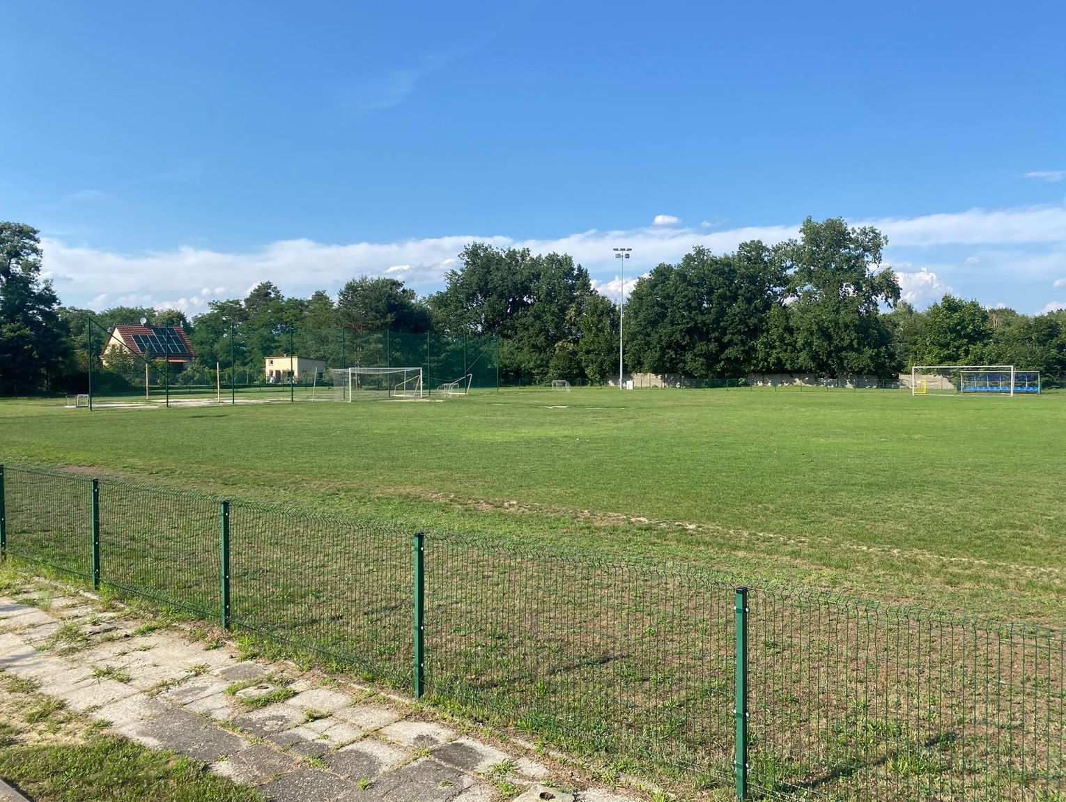 Na stadionie w Blachowni powstanie boisko ze sztucznej trawy. Inwestycja rusza jeszcze w tym roku