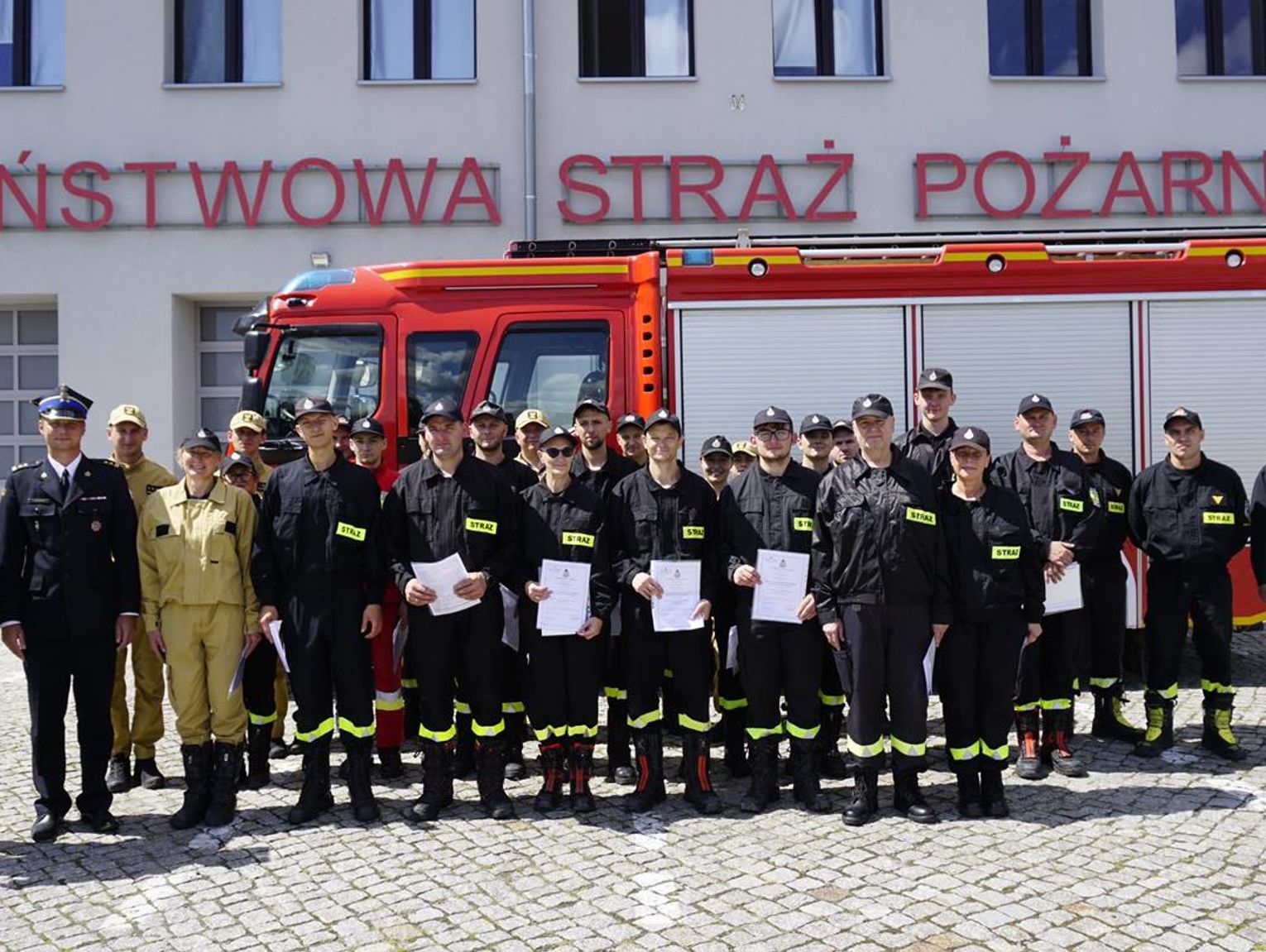 Nowi strażacy ochotnicy zasilili szeregi OSP w powiecie kędzierzyńsko-kozielskim