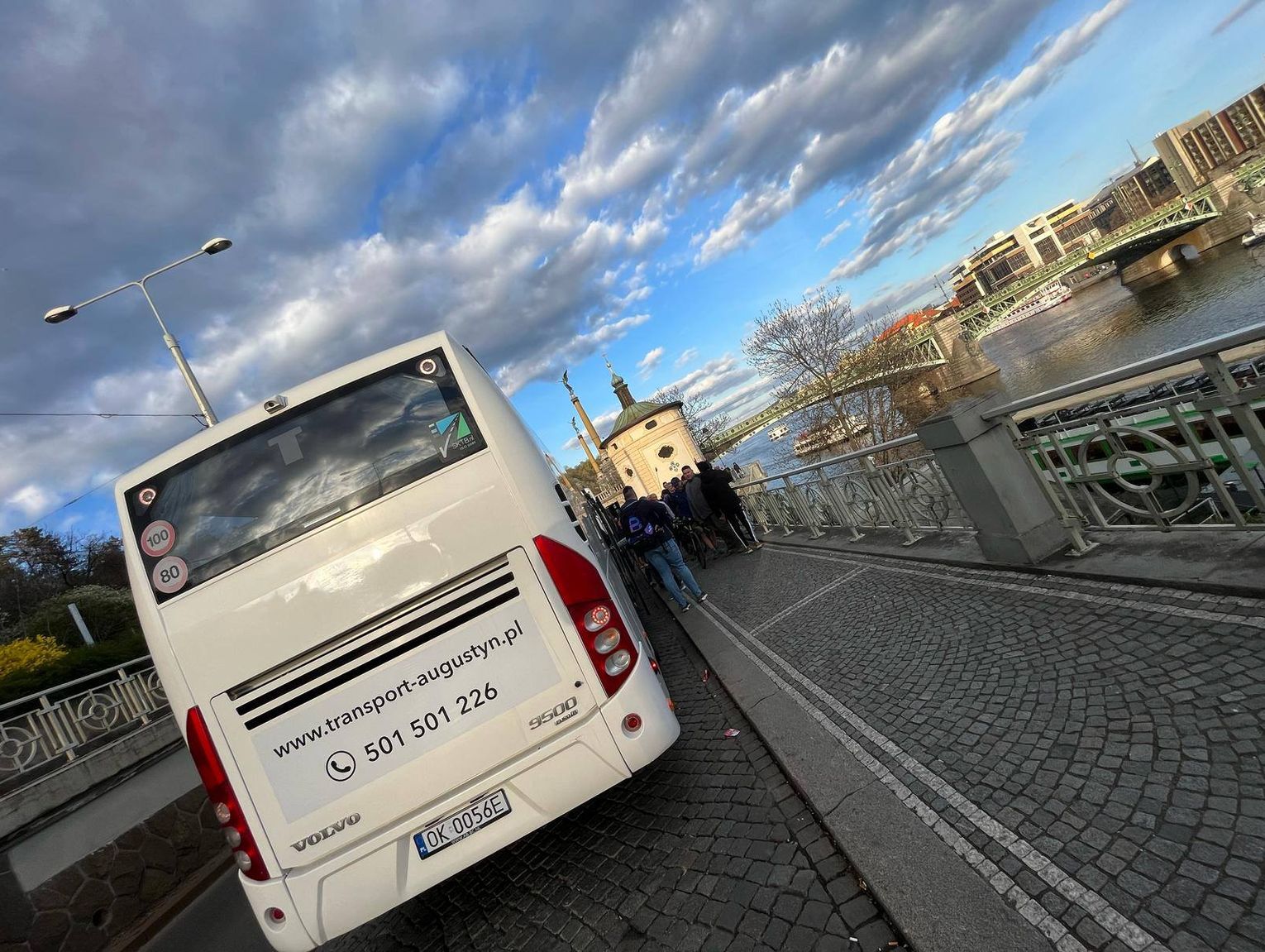 Odkryj Europę i Tatry z firmą Transport Augustyn – wyrusz w niezapomniane podróże z przewodnikiem!