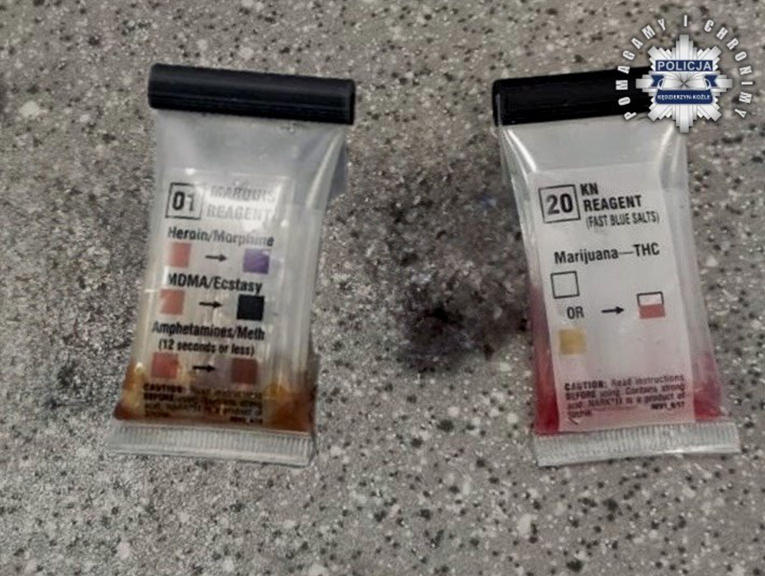 Podczas kontroli policji nastolatkowie byli nerwowi. Funkcjonariusze znaleźli przy nich narkotyki