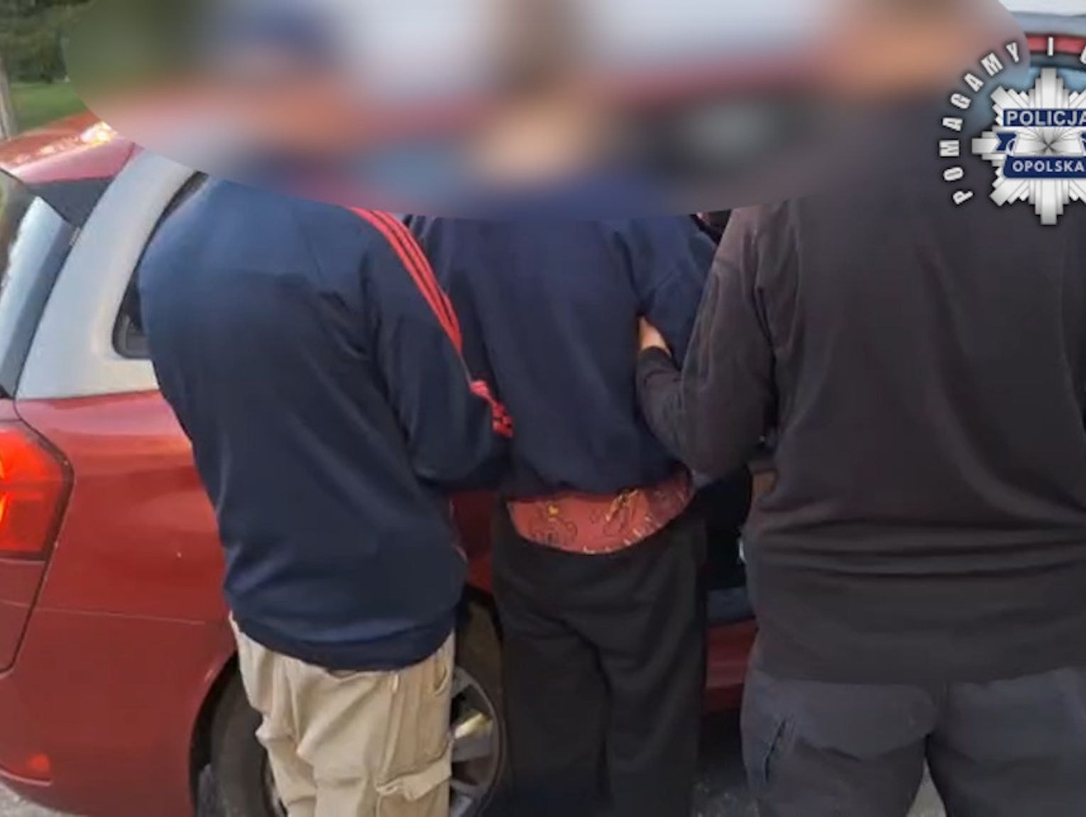 Policja zatrzymała mężczyznę w sprawie zabójstwa 49-latki. Przy sobie miał nóż i młotek