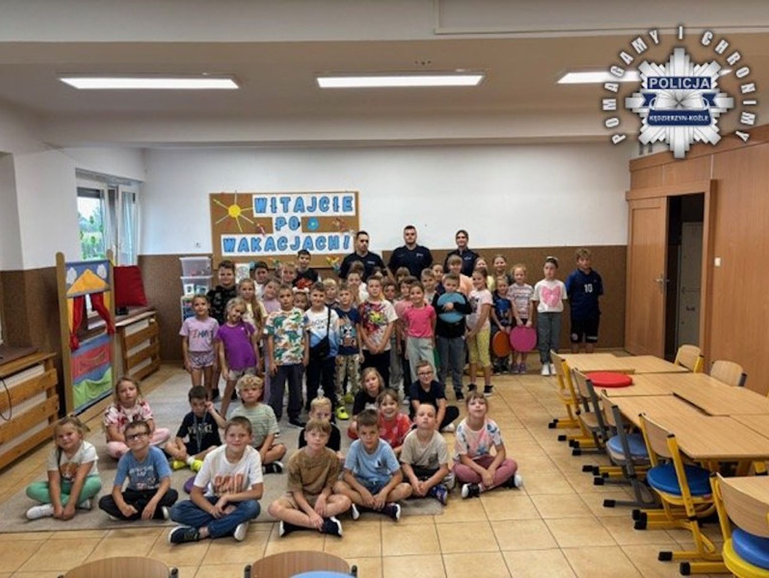 Policjanci z Kędzierzyna-Koźla edukują uczniów i przedszkolaków na tematy związane z bezpieczeństwem