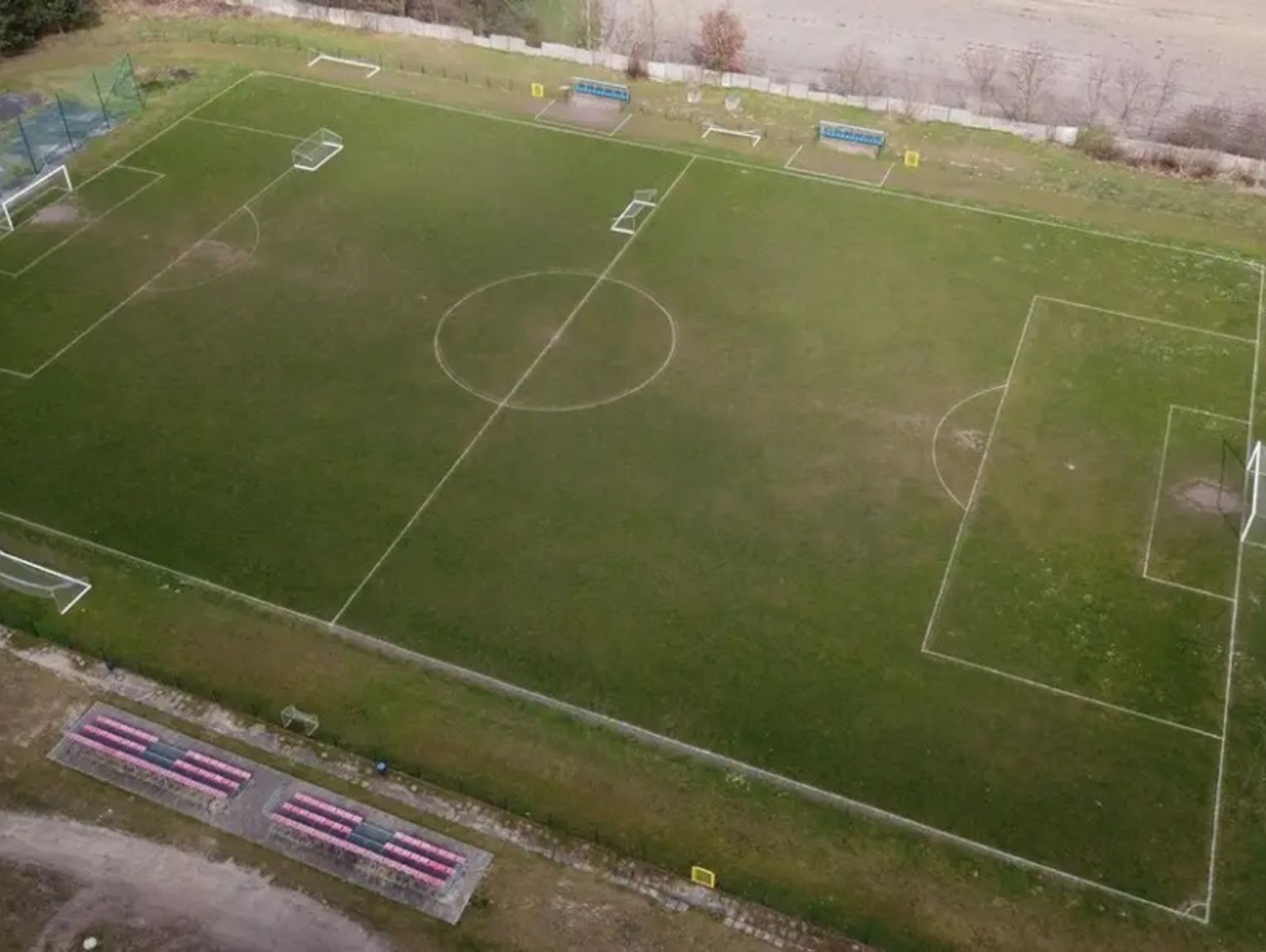 Ponad dwa miliony złotych na przebudowę boiska w Blachowni. Powstanie kolejna sztuczna murawa