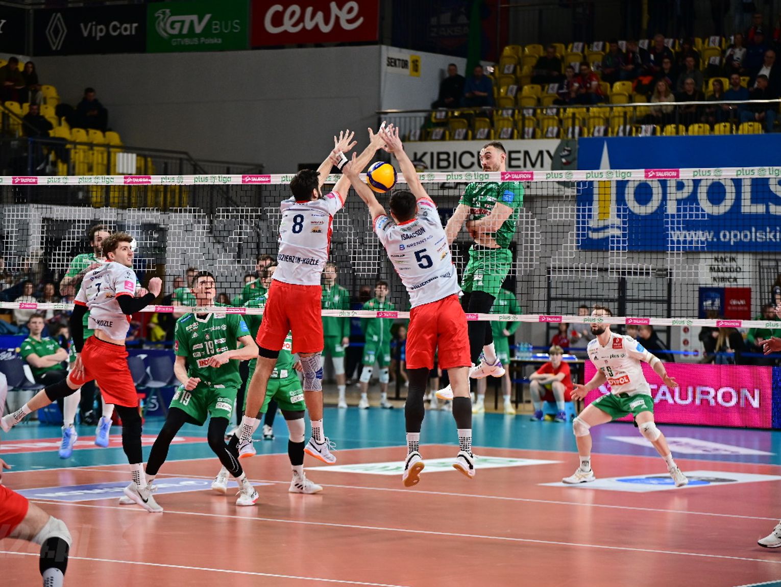 Porażka ZAKSY przed własną publicznością. Kędzierzynianie nie sprostali Indykpolowi AZS Olsztyn