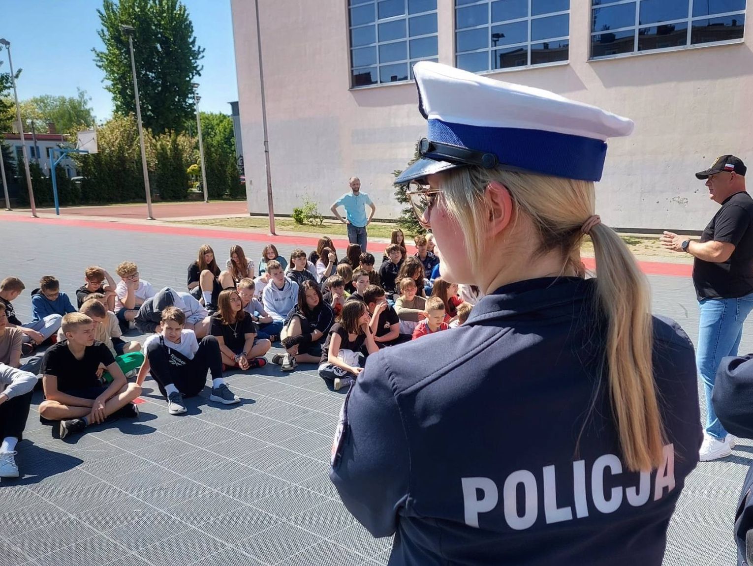 "Przez sport - bezpiecznie na drodze" - uczniowie PSP 5 spotkali się z policjantami i sportowcami ZAKSY