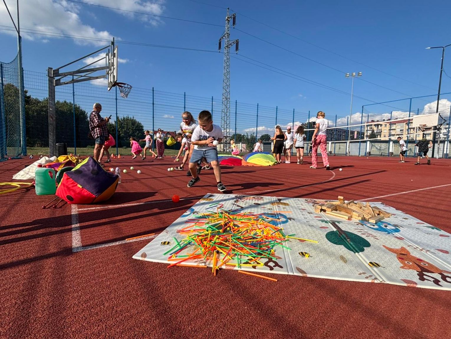 Rada osiedla Zachód zorganizowała rodzinny festyn na pożegnanie wakacji. ZDJĘCIA