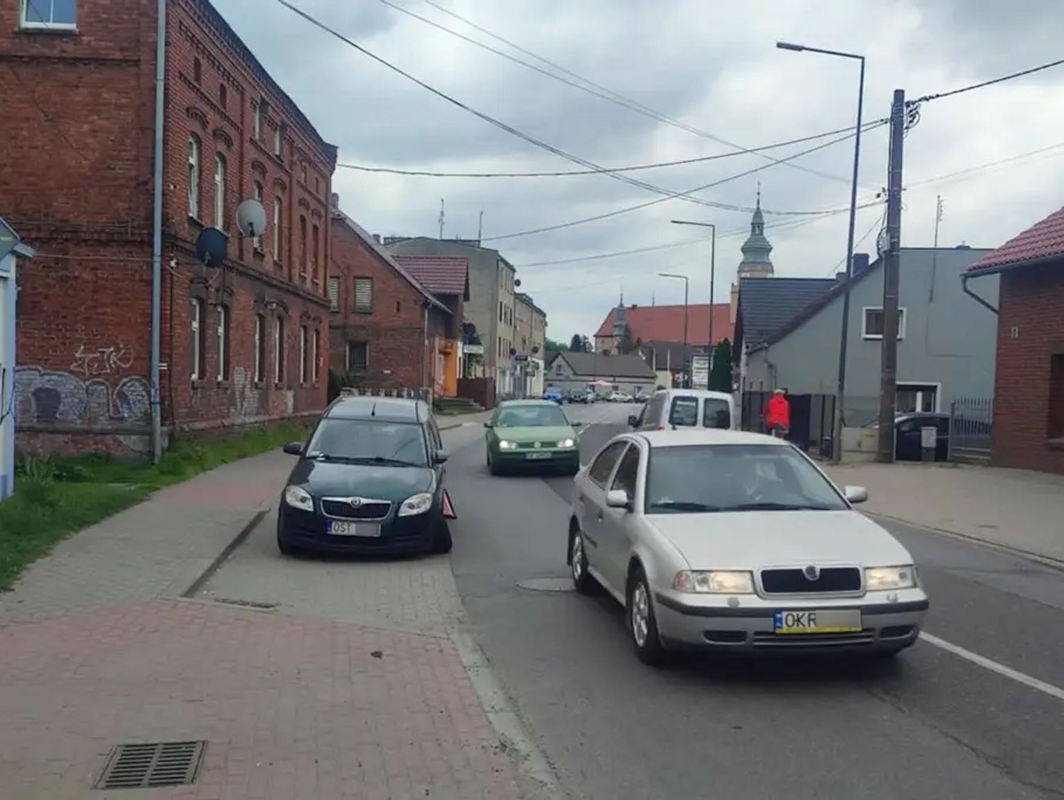 Remont ulicy Kłodnickiej wstrzymany. Spór o zakres inwestycji dzieli samorząd i mieszkańców