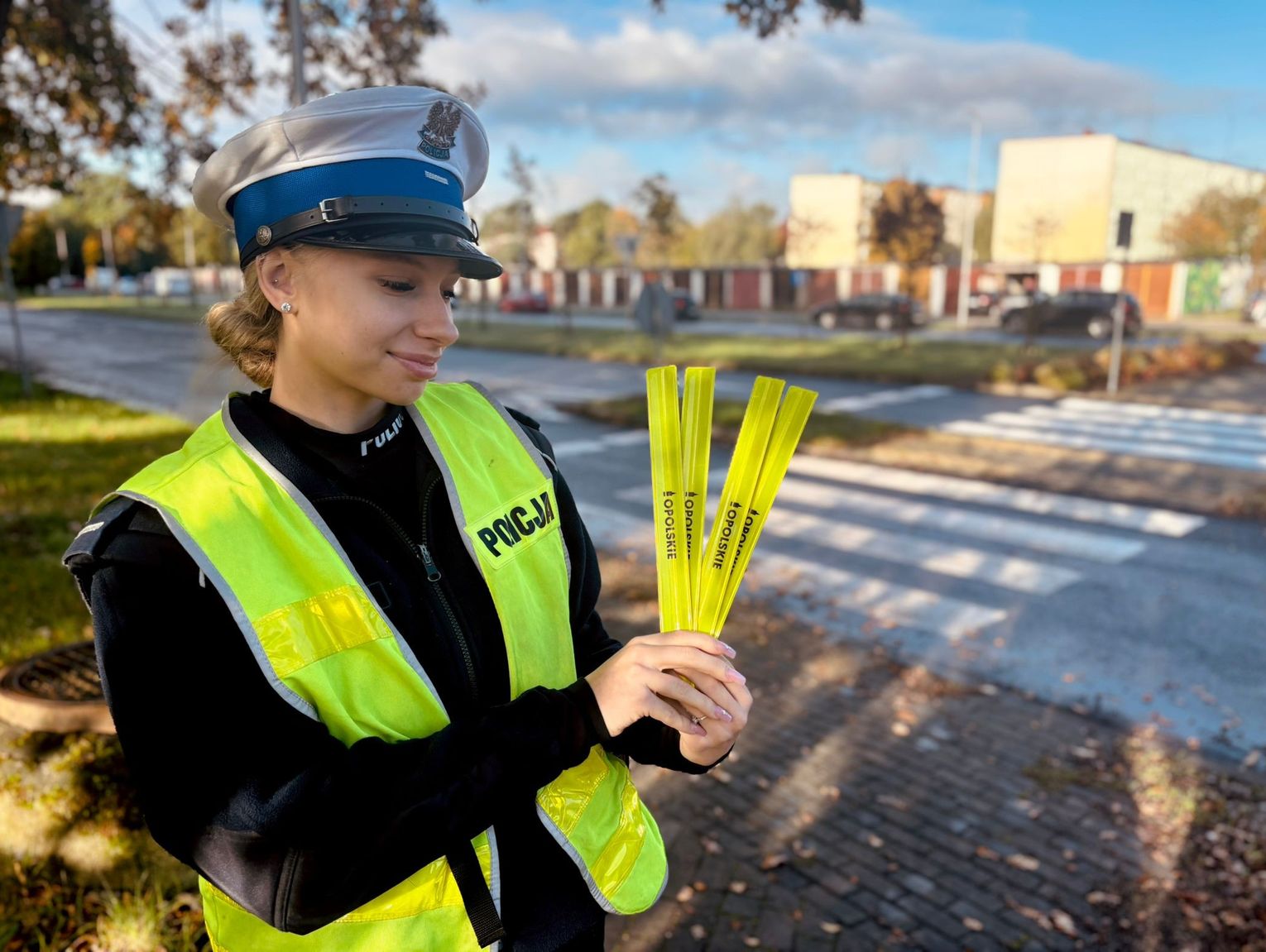 Ruszyła akcja „Noś odblaski - świeć przykładem”. Policja apeluje o widoczność na drodze