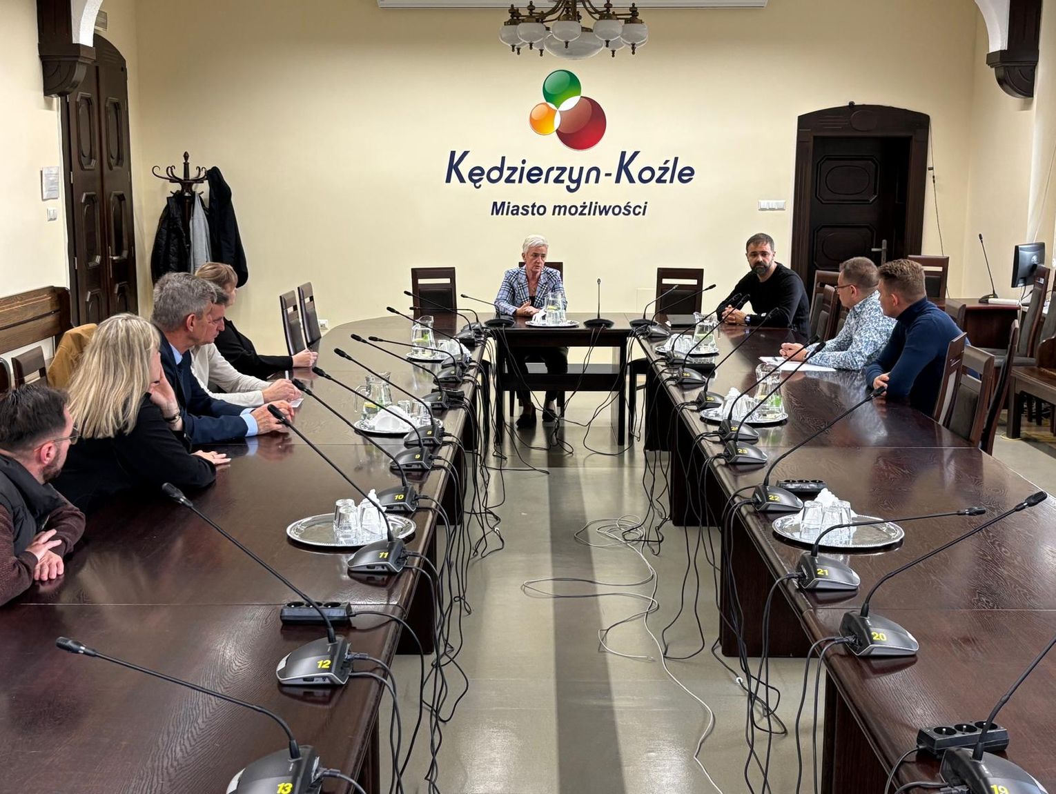 Spotkanie z zarządcami nieruchomości w sprawie miejsc schronienia. Miasto wdraża ustawę