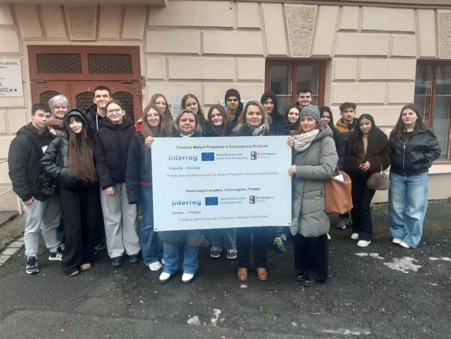 Gotowali w Czechach, teraz czas na rewanż. Kulinarny projekt uczniów Zespołu Szkół nr 1