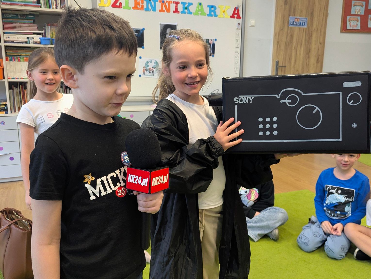„Żuczki” zostały reporterami. Odwiedziliśmy Publiczne Przedszkole nr 9, by uchylić rąbka tajemnicy o zawodzie