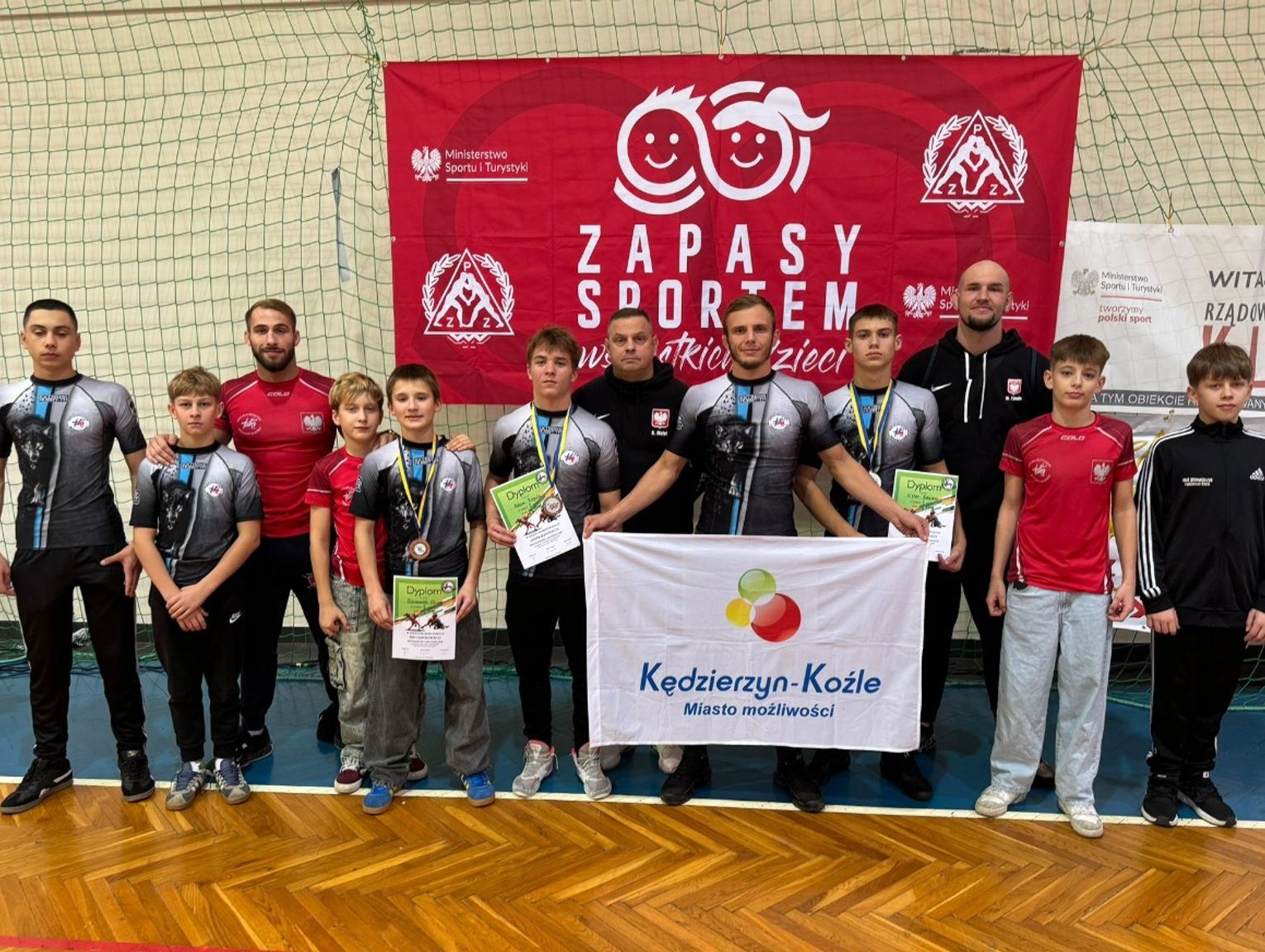 Zapaśnicy Olimpijczyka Kędzierzyn-Koźle z sukcesami na Międzywojewódzkich Mistrzostwach Młodzików