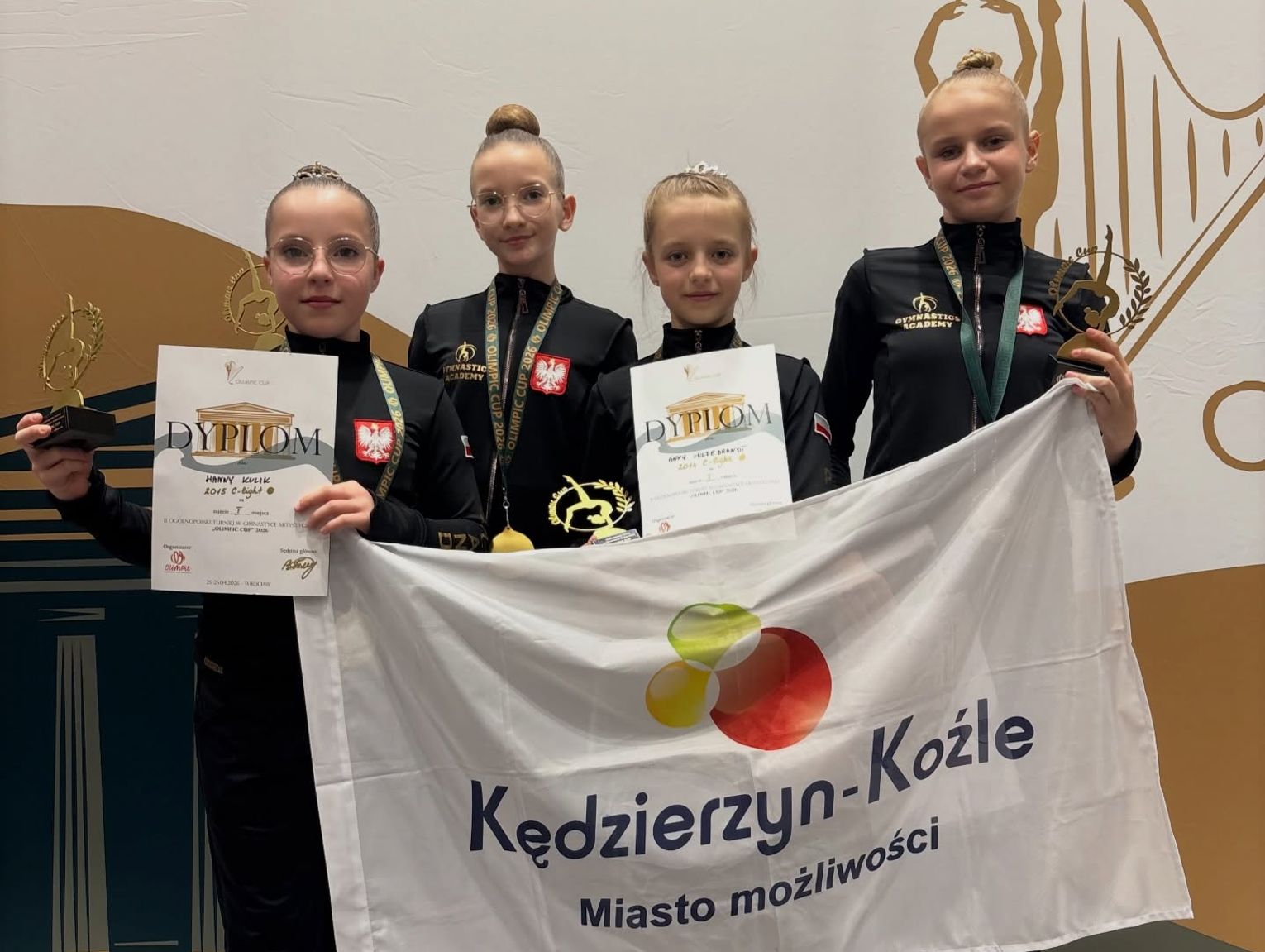Zawodniczki Gymnastics Academy wróciły z Wrocławia z medalami. Ciężka praca na treningach procentuje