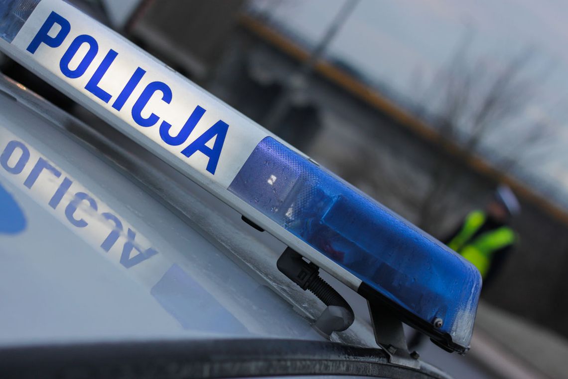 17-letnia dziewczyna chciała skoczyć z mostu do kanału Gliwickiego. Uratowali ją policjanci