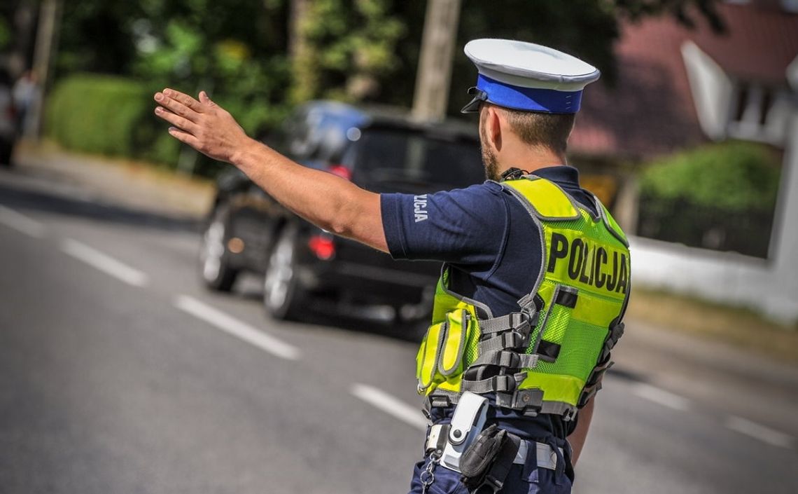 23-latka pędziła w obszarze zabudowanym z prędkością 124 km/h. Policjanci zatrzymali jej prawo jazdy