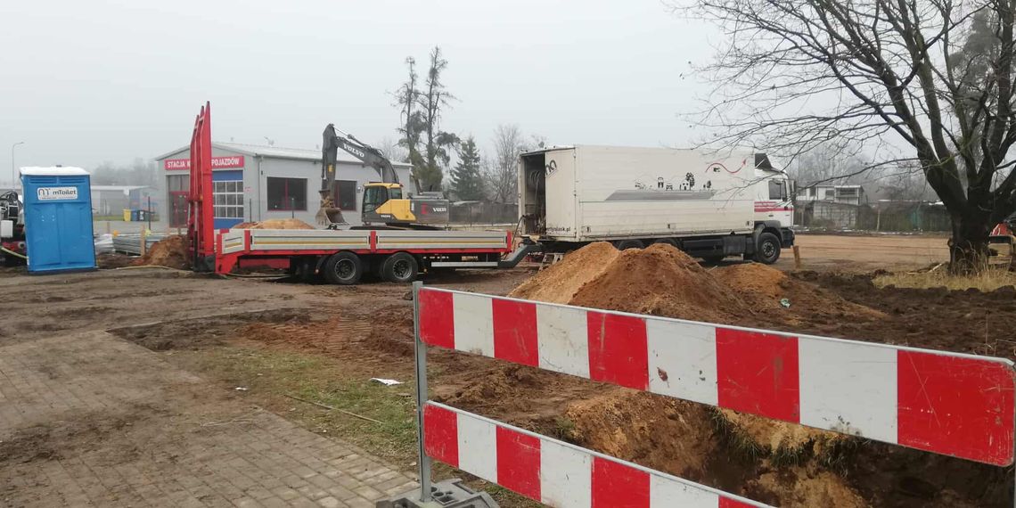 Kolejny market powstanie na osiedlu Piastów. Sklep ma konkurować z Biedronką, Lidlem i Stokrotką Kolejny market powstanie na osiedlu Piastów. Sklep ma konkurować z Biedronką, Lidlem i Stokrotką