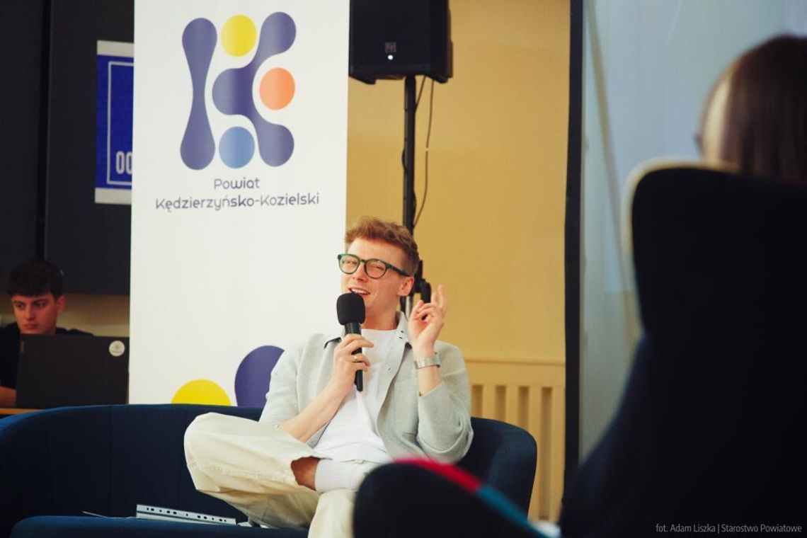 Absolwent „Kopernika” podbija świat nowych technologii. Teraz spotkał się z uczniami