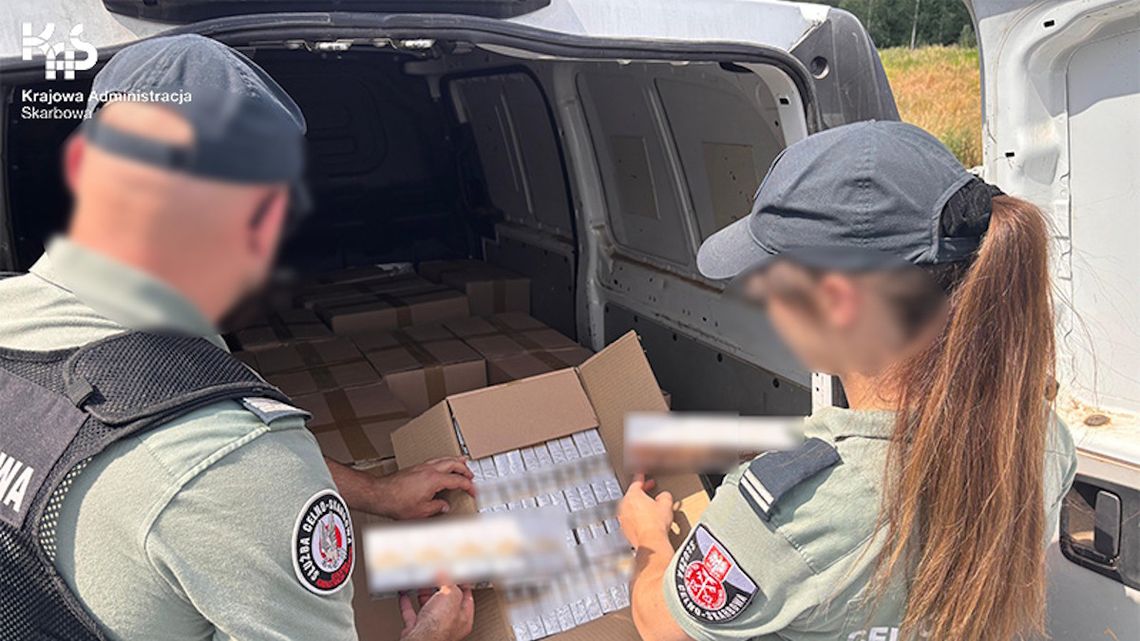 Akcja celników na terenie naszego powiatu. 200 tysięcy papierosów bez akcyzy w dostawczaku Akcja celników na terenie naszego powiatu. 200 tysięcy papierosów bez akcyzy w dostawczaku
