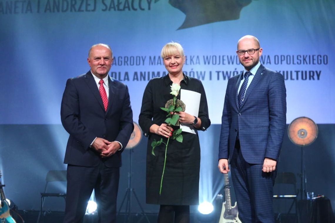 Anetta Sałacka wyróżniona na gali Moc Ludzi Kultury. Otrzymała nagrodę marszałka województwa