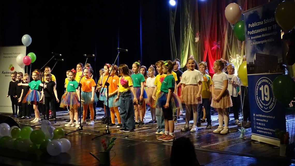 Artystyczny świat "Dziewiętnastki" na deskach "Chemika". Koncert "Muzyczna eksplozja wiosny" Artystyczny świat "Dziewiętnastki" na deskach "Chemika". Koncert "Muzyczna eksplozja wiosny"