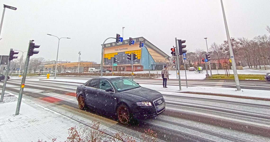 Aż 180 km dróg w Kędzierzynie-Koźlu tylko pod zarządem miasta. Trwa akcja zima