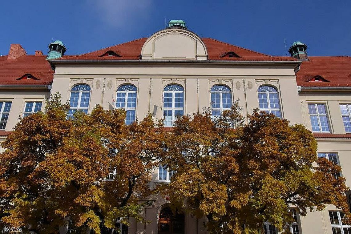 Będą wspominać szkolne czasy. W sobotę VII Zjazd Absolwentów I Liceum Ogólnokształcącego