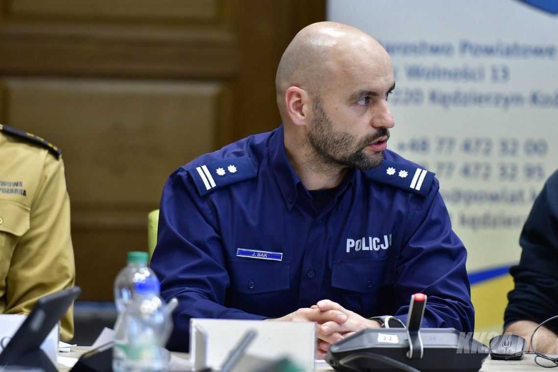 Bezpieczniej na drogach, ale więcej przestępstw. Policjanci podsumowali 2024 rok w naszym powiecie