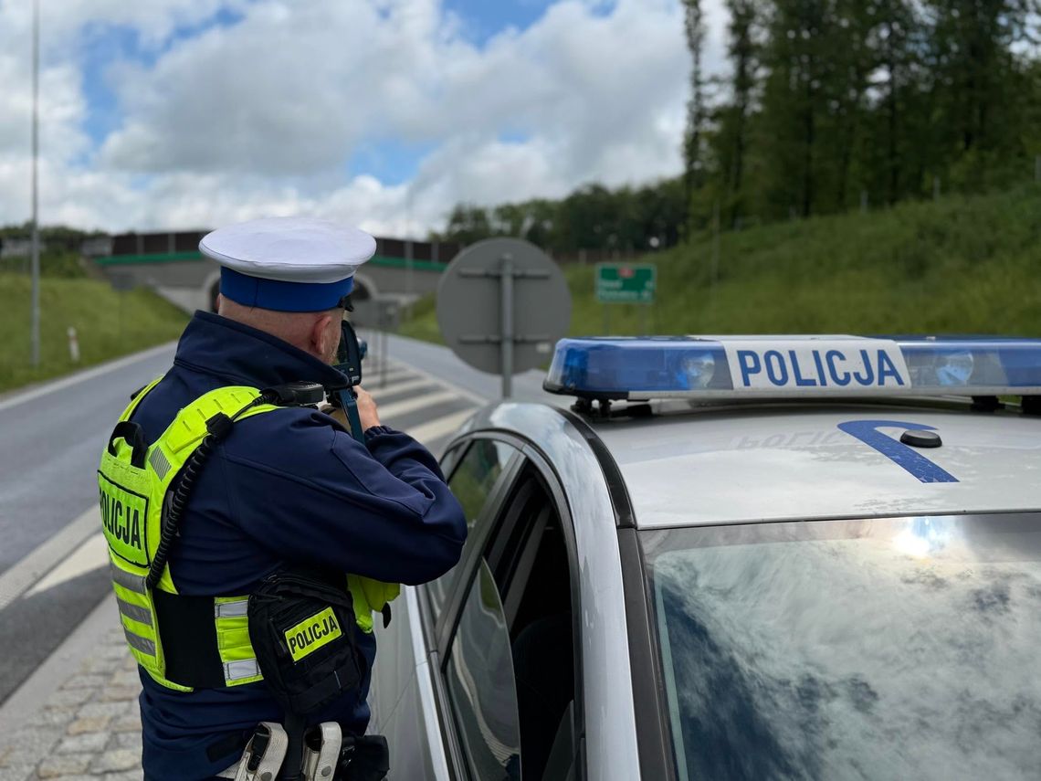 Bezpieczny Powiat Kędzierzyńsko-Kozielski. Policja prowadzi wzmożone kontrole na drogach Bezpieczny Powiat Kędzierzyńsko-Kozielski. Policja prowadzi wzmożone kontrole na drogach