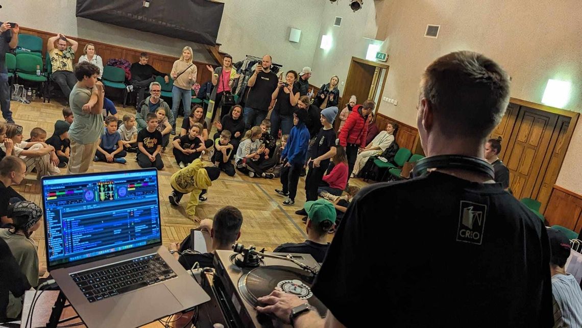 Bitwa, energia i świąteczny vibe! Break My Style – zawody taneczne, które łączą pokolenia i kulturę Hip-Hop Bitwa, energia i świąteczny vibe! Break My Style – zawody taneczne, które łączą pokolenia i kulturę Hip-Hop