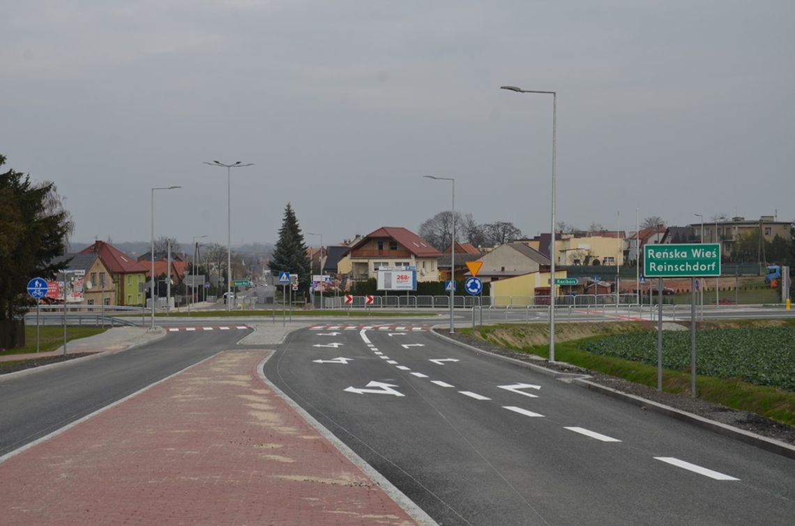 Budowa ronda w Reńskiej Wsi na finiszu. Niebawem otwarcie przejazdu w trzech kierunkach. ZDJĘCIA