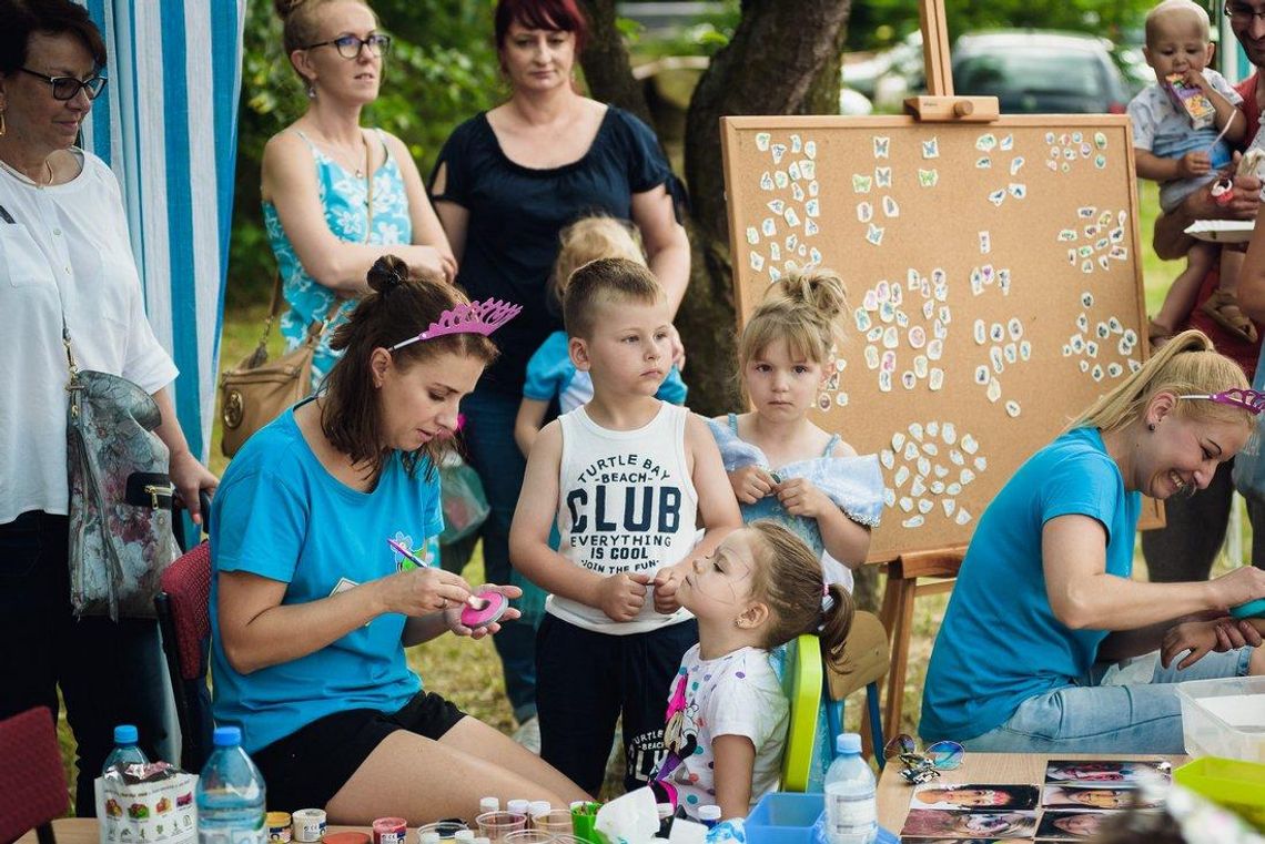 Coroczne święto w "Niezapominajce". Przedszkolaki bawiły się z rodzinami. FOTOREPORTAŻ