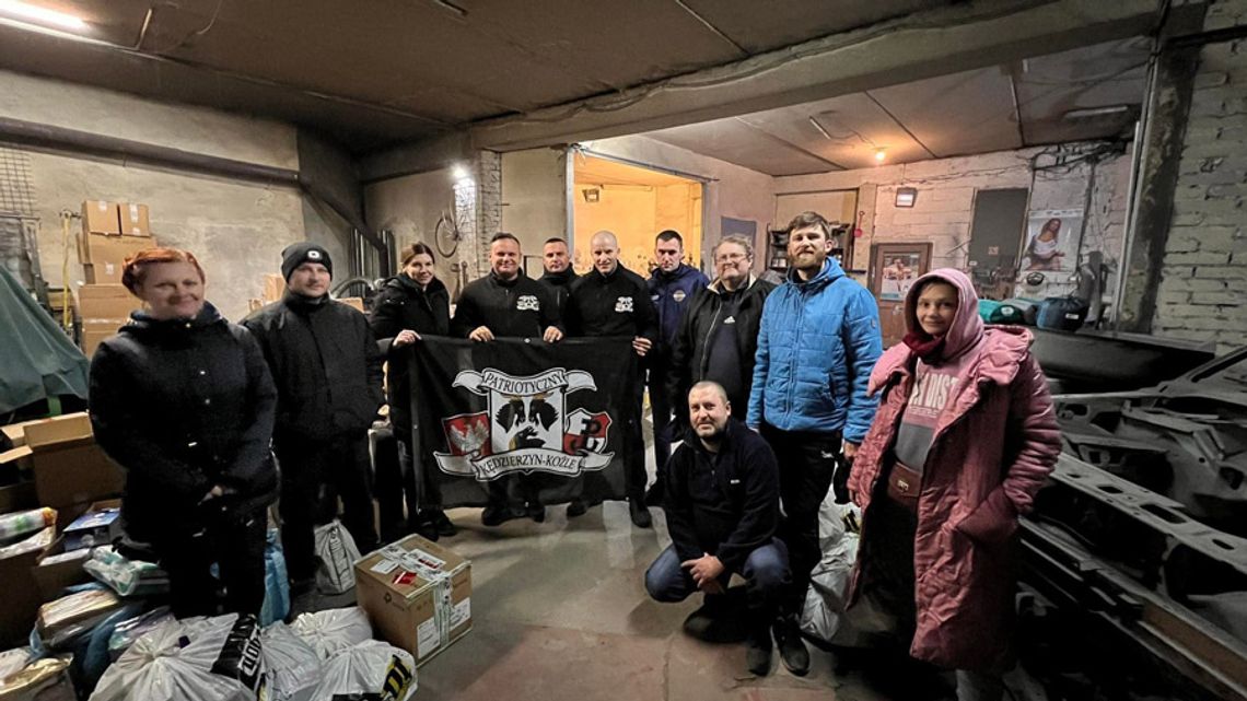 Członkowie Patriotycznego Kędzierzyna-Koźla wrócili z Ukrainy. Dostarczyli trzy busy darów