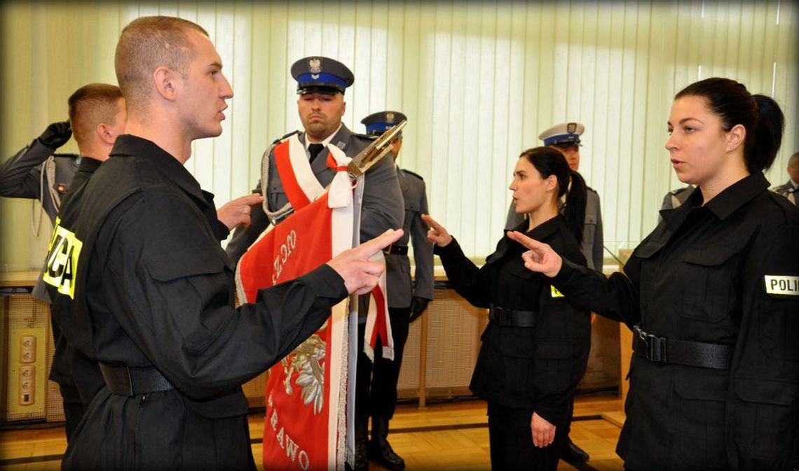 Czterdziestu nowych policjantów na Opolszczyźnie. Dwoje z nich będzie służyć w Kędzierzynie-Koźlu