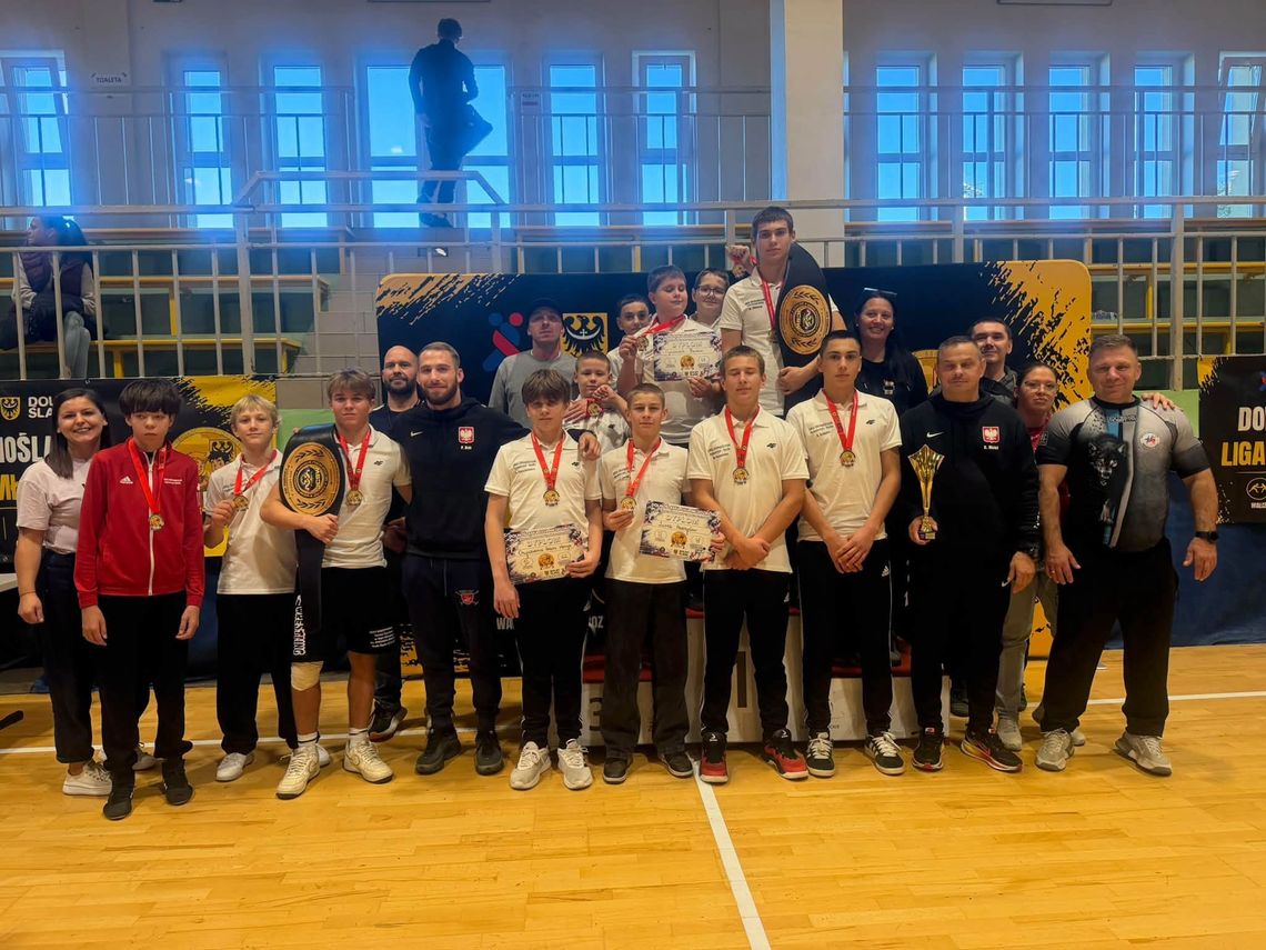 Cztery złota, trzy srebra i cztery brązy. Świetny występ zapaśników Olimpijczyka w Jeleniej Górze Cztery złota, trzy srebra i cztery brązy. Świetny występ zapaśników Olimpijczyka w Jeleniej Górze