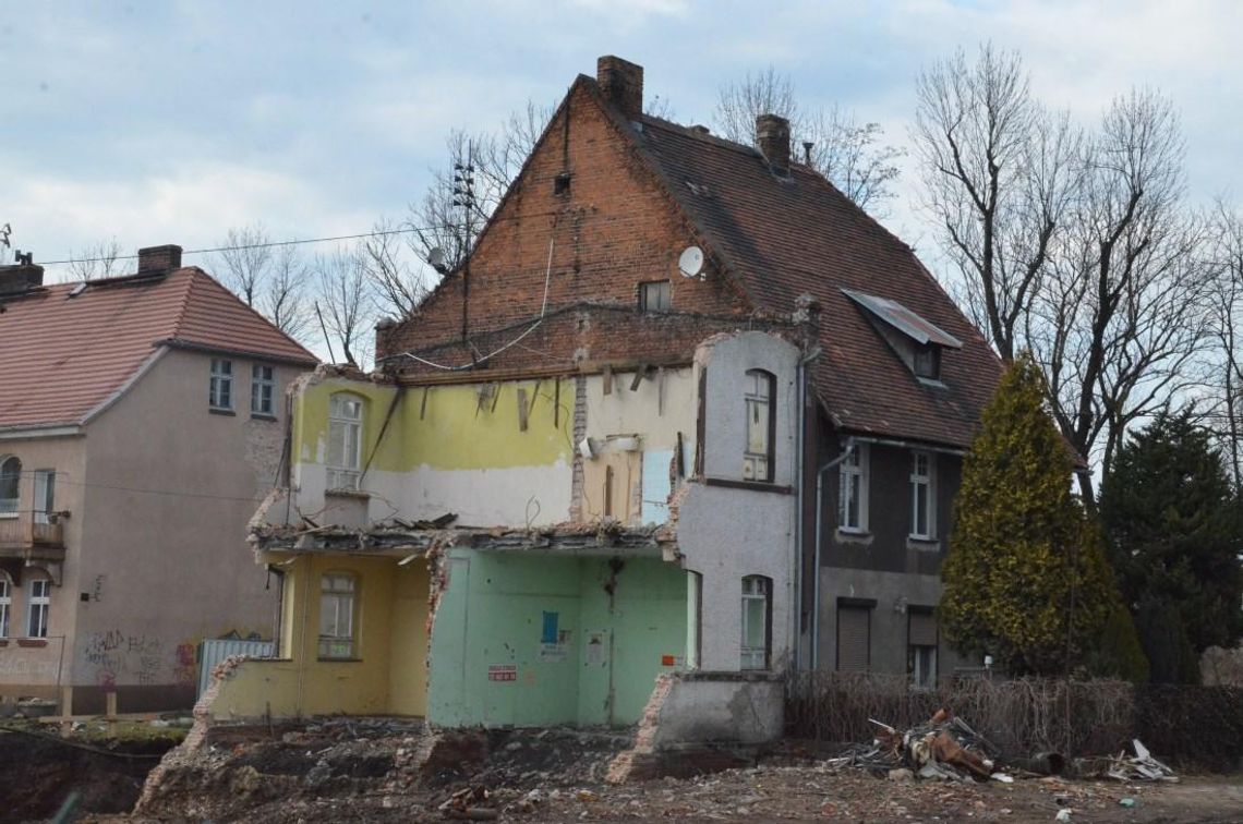 Dawne przedszkole trzeba było wyburzyć prawie do zera. Trwa budowa hospicjum