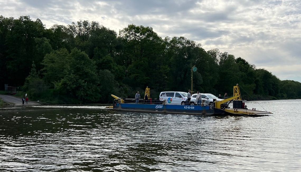 Do wtorku nieczynna będzie przeprawa promowa Zdzieszowice-Mechnica. Wyznaczono objazdy Do wtorku nieczynna będzie przeprawa promowa Zdzieszowice-Mechnica. Wyznaczono objazdy