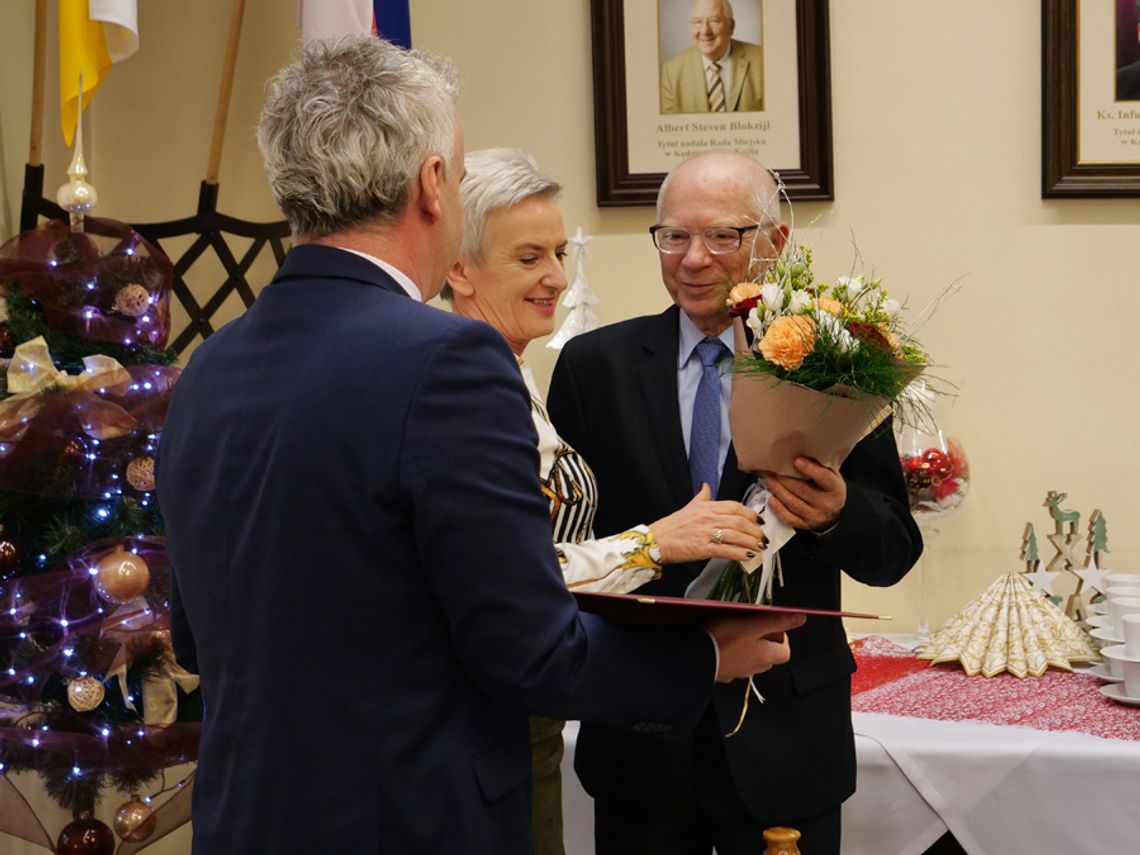 Dr Ryszard Pacułt honorowym obywatelem Kędzierzyna-Koźla. Uroczystość na sesji rady miasta