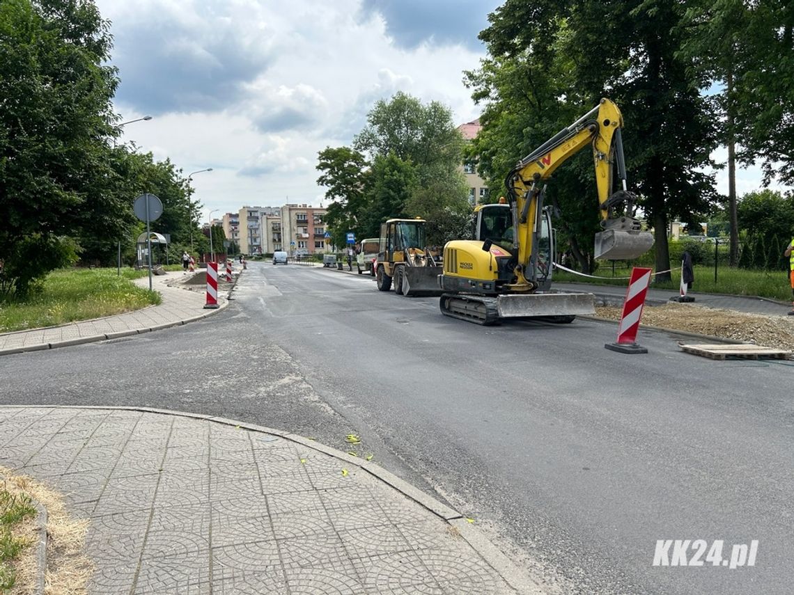 Drogowcy pojawili się na ulicy Piotra Skargi. Rozpoczął się długo wyczekiwany remont