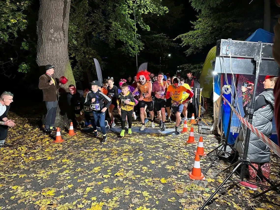 Duchy opanują kozielski park! Już w najbliższą sobotę bieg Strasznie Fajna Piątka