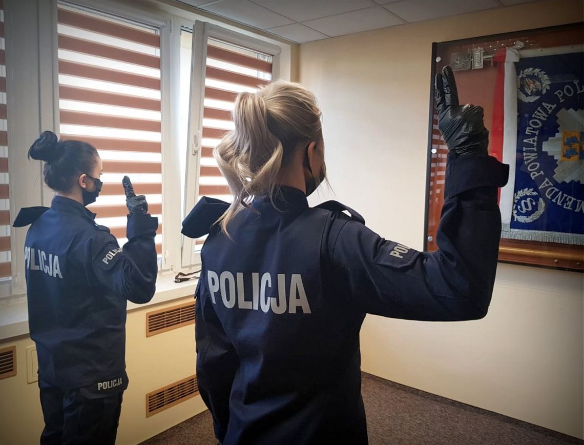 Duży zaciąg w kędzierzyńsko-kozielskiej policji. Naszą komendę zasiliło 14 nowych funkcjonariuszy