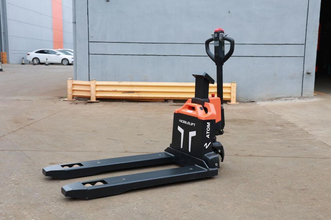 Elektryczny wózek paletowy a efektywność pracy w magazynie Elektryczny wózek paletowy a efektywność pracy w magazynie