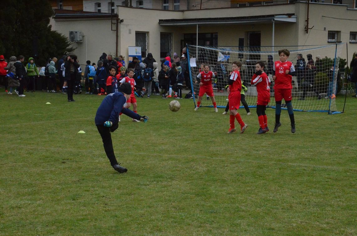 Finały powiatowe rozgrywek o Puchar Tymbarku. Piłkarze i piłkarki rywalizowali w Cisku. ZDJĘCIA Finały powiatowe rozgrywek o Puchar Tymbarku. Piłkarze i piłkarki rywalizowali w Cisku. ZDJĘCIA