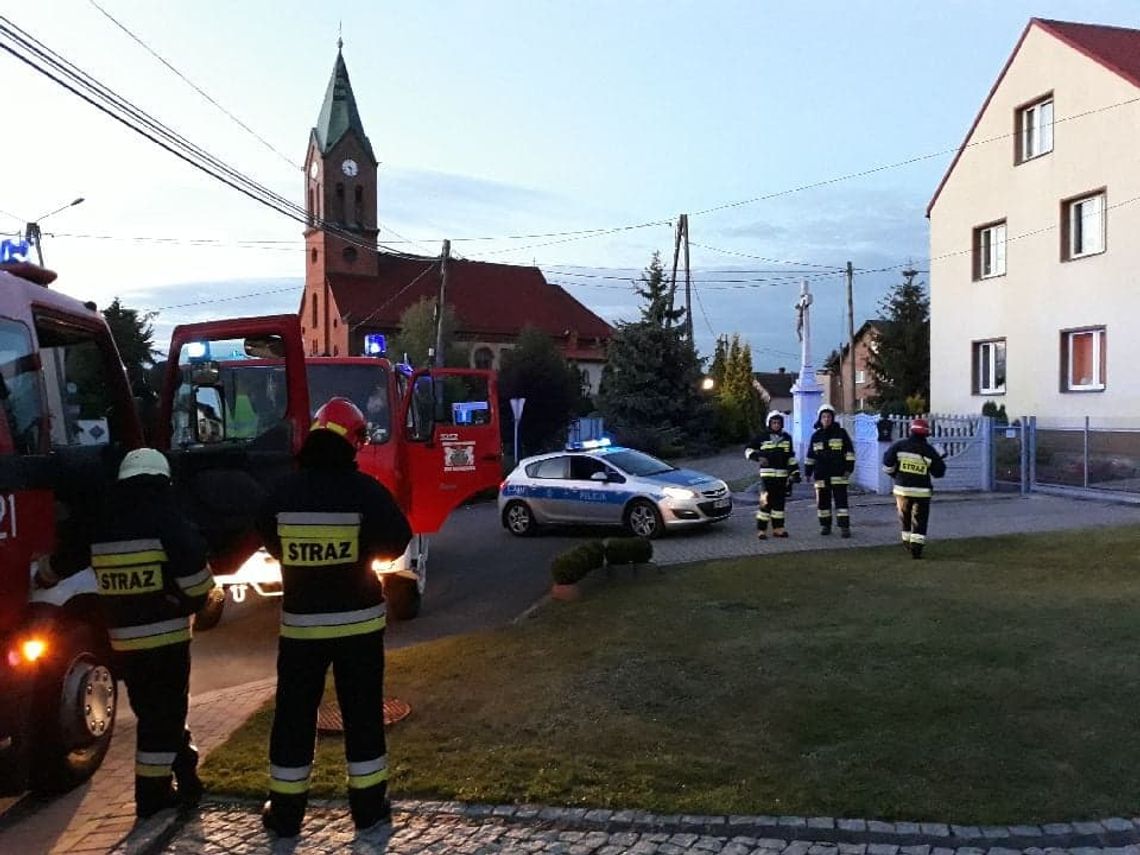 Groził, że podpali dom. Miał siekierę. Dantejskie sceny w Ostrożnicy