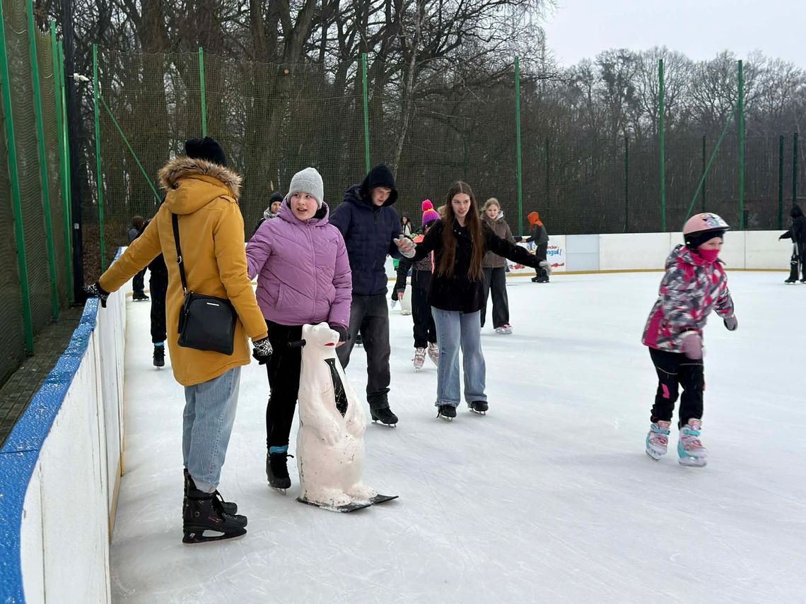 Ice Party wystartowało. „Biały Orlik” w Koźlu zamienił się w taneczne lodowisko Ice Party wystartowało. „Biały Orlik” w Koźlu zamienił się w taneczne lodowisko