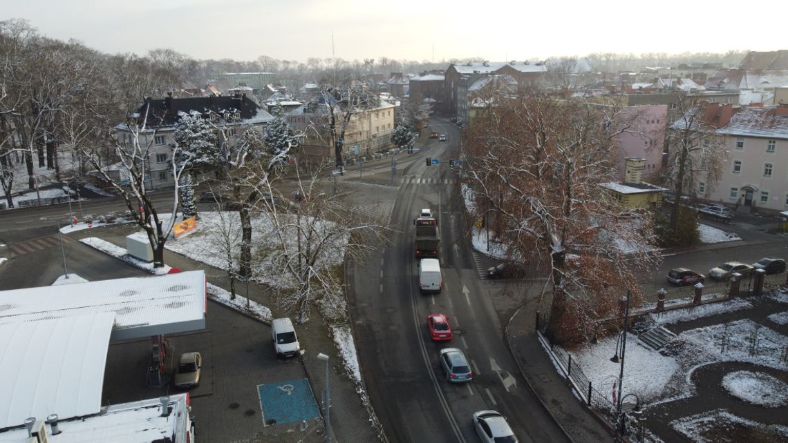 Jeszcze dziś światła w Koźlu będą działać "po staremu". Znikną zatory na skrzyżowaniu przy policji