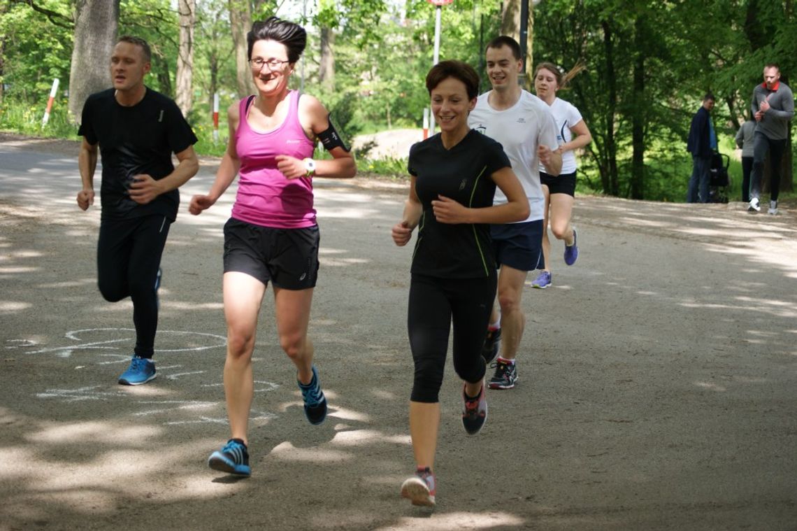 Już jutro charytatywny parkrun w kozielskim parku. Pobiegną dla Dominika