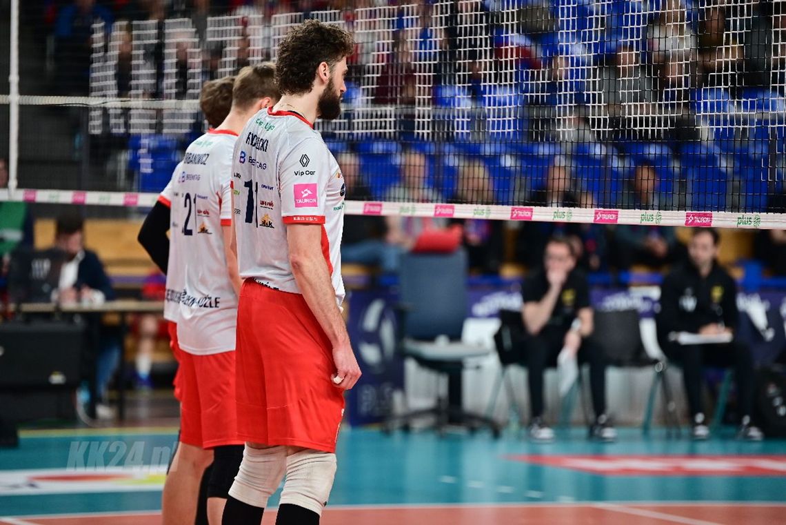 Katastrofa ZAKSY w Elblągu. Kędzierzynianie prowadzili już 2:0, aby przegrać po tie-breaku Katastrofa ZAKSY w Elblągu. Kędzierzynianie prowadzili już 2:0, aby przegrać po tie-breaku