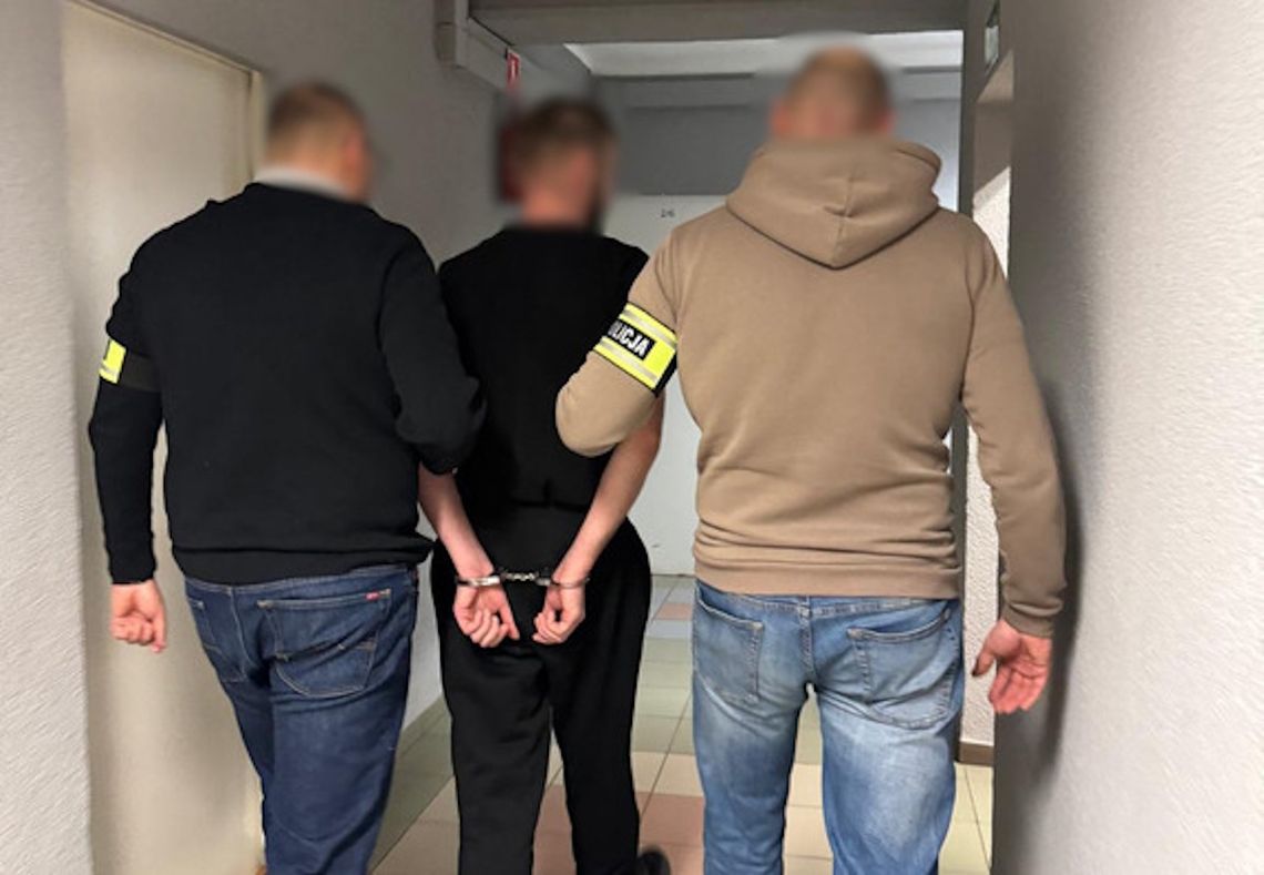 Kędzierzyńsko-kozielscy policjanci mieli pełne ręce roboty. W 2 dni zatrzymali 4 poszukiwanych Kędzierzyńsko-kozielscy policjanci mieli pełne ręce roboty. W 2 dni zatrzymali 4 poszukiwanych