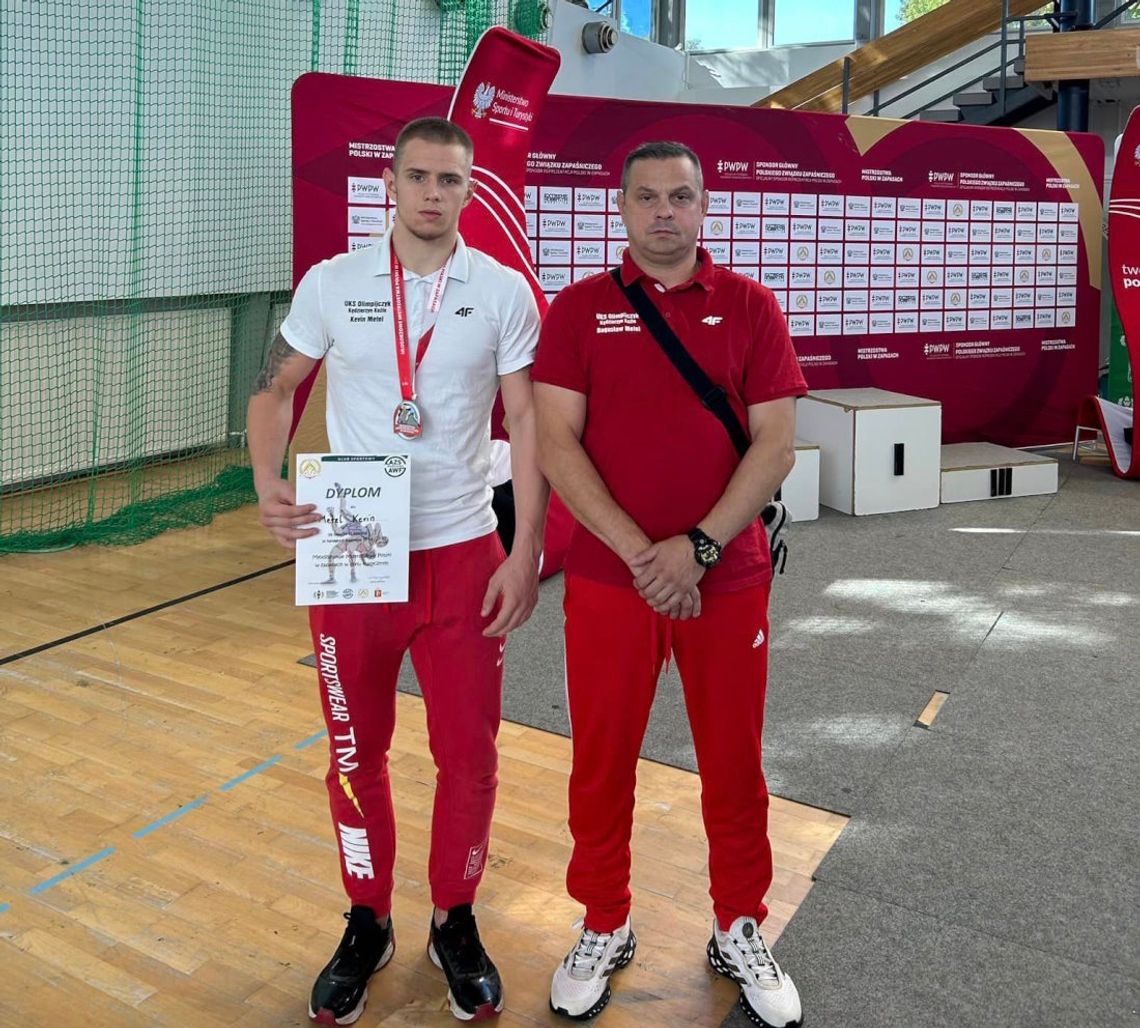 Kevin Metel wicemistrzem Polski w zapasach. Był najmłodszym uczestnikiem turnieju w kategorii U23